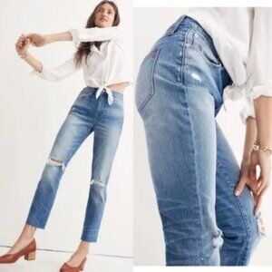 Madewell The High-Rise Slim Boyjean - Distressed, raw hem size 29
